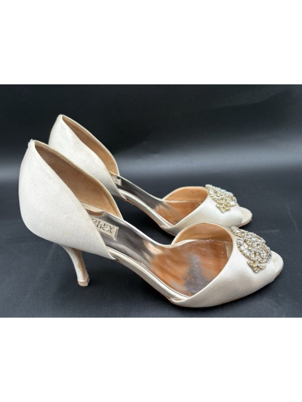 Women's Shoes Formal High Heel Badgley Mischka White Satin Wedding Peep Toe GUC - Picture 5 of 14